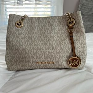 Michael Kors shoulder/crossbody bag